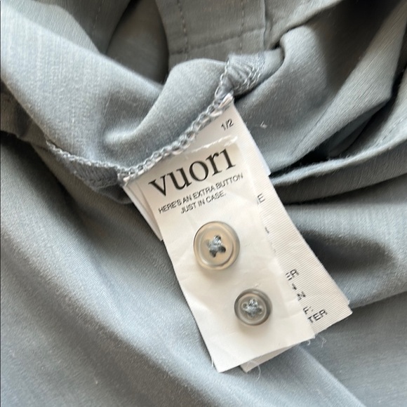 Vuori Gray Long Sleeve Bridge Button Down Shirt | Small - Picture 5 of 7
